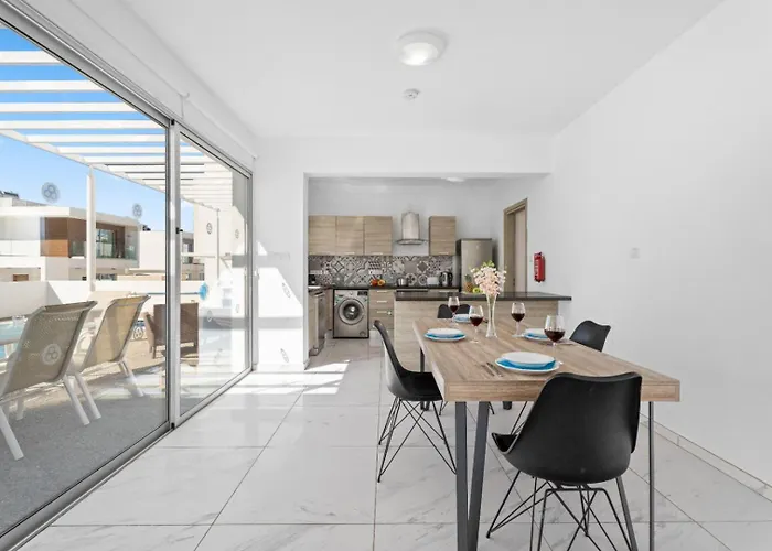 Elite Blu Breeze By Ezoria